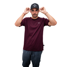 Cargar imagen en el visor de la galería, Camiseta Volar Vinotinto