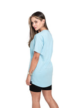 Cargar imagen en el visor de la galería, Camiseta Air Azul Claro Femenino - Volar Company