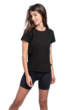 Cargar imagen en el visor de la galería, Camiseta Air Negra Femenino - Volar Company