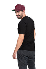 Cargar imagen en el visor de la galería, Camiseta Volar Negra Masculino - Volar Company