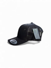 Cargar imagen en el visor de la galería, Gorra Truck Camuflada
