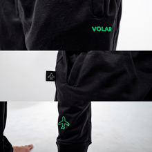 Cargar imagen en el visor de la galería, Sudadera Volar Negra - Volar Company

